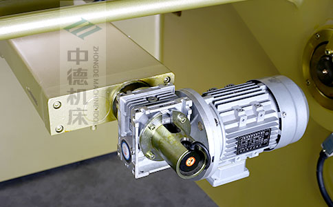 ZDS-832后檔料減速電機(jī)，質(zhì)量好，模擬運(yùn)算定位速度快.jpg